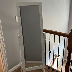 Standing mirror with lights !🤍